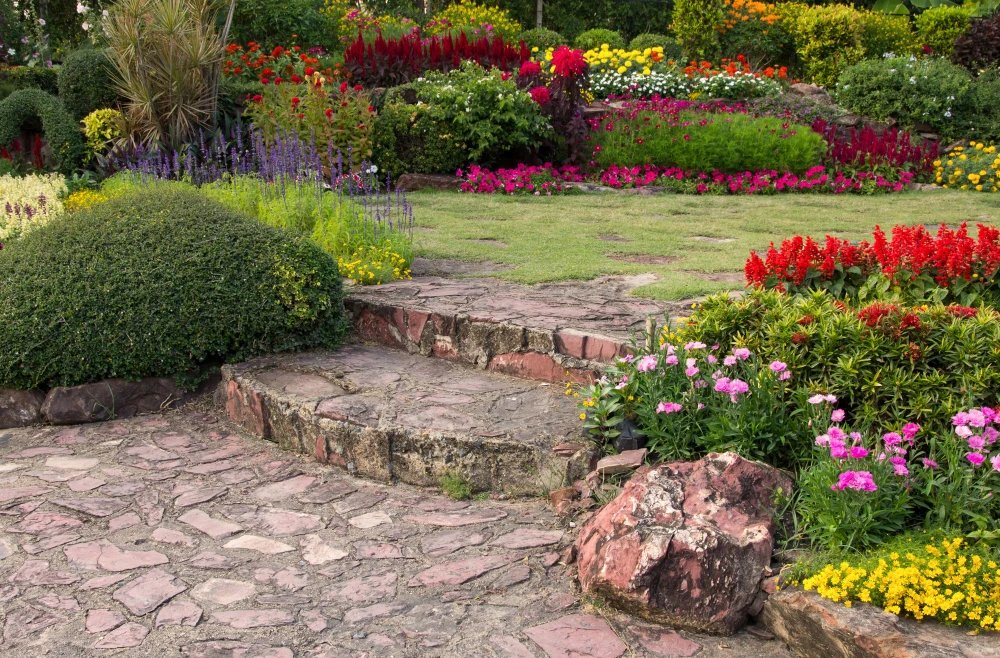 5 sposobów na stworzenie przytulnego ogrodu – idealnego miejsca na relaks